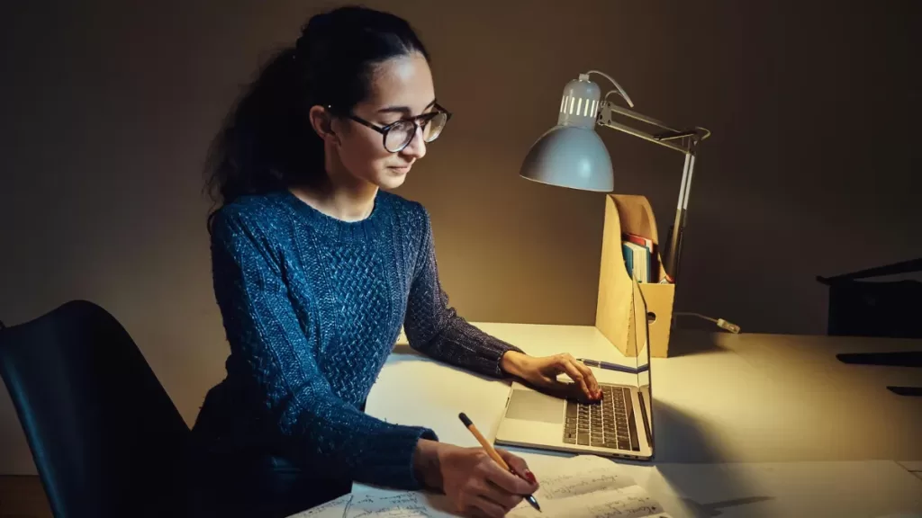 10 Best Practices to Ensure Your B2B Content Does Not Sound Like AI Featured content does not sound like AI